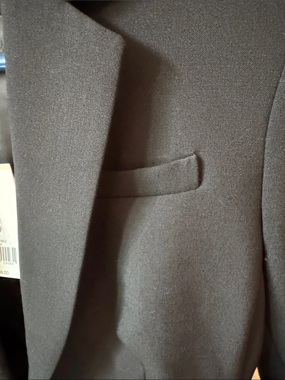 Banana Republic Women’s Black Notch-Lapel Button Blazer fully lined. 2 Petite